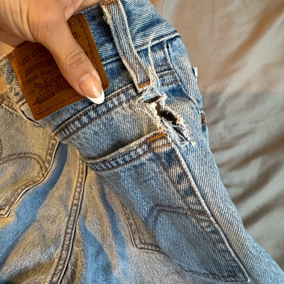 Levi Wedgie - Picture 8 of 8